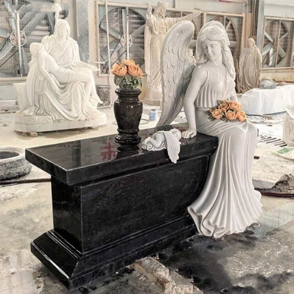Marmorni nagrobnik angel varuh Xingyan