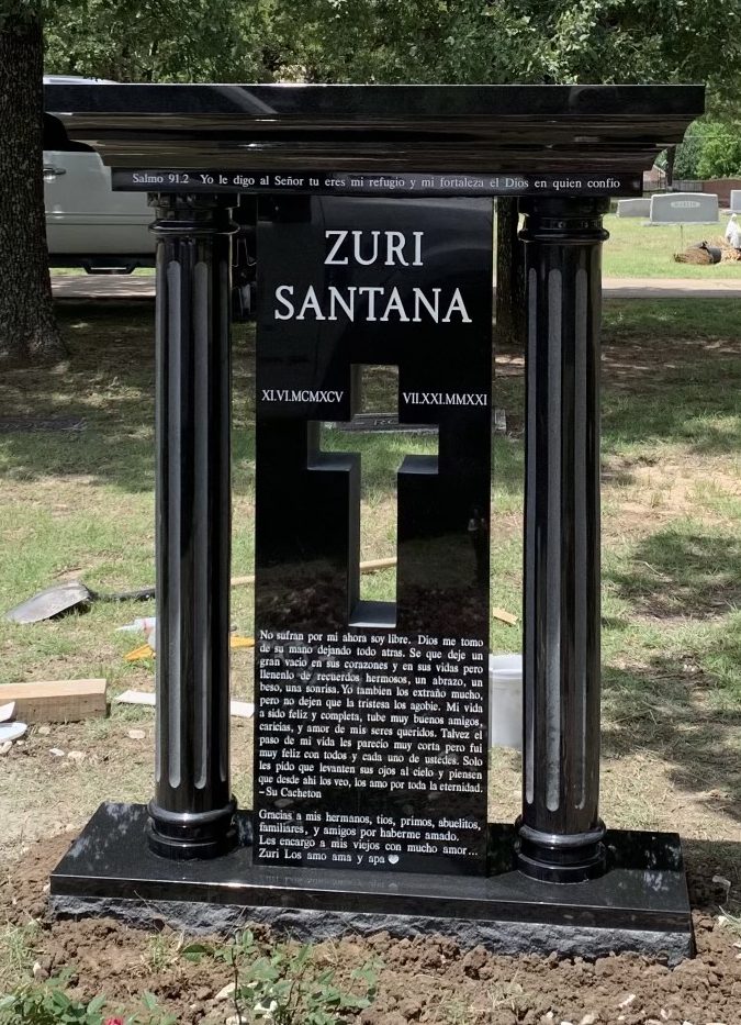 Xingyan Cross umetniško izrezljan spomenik